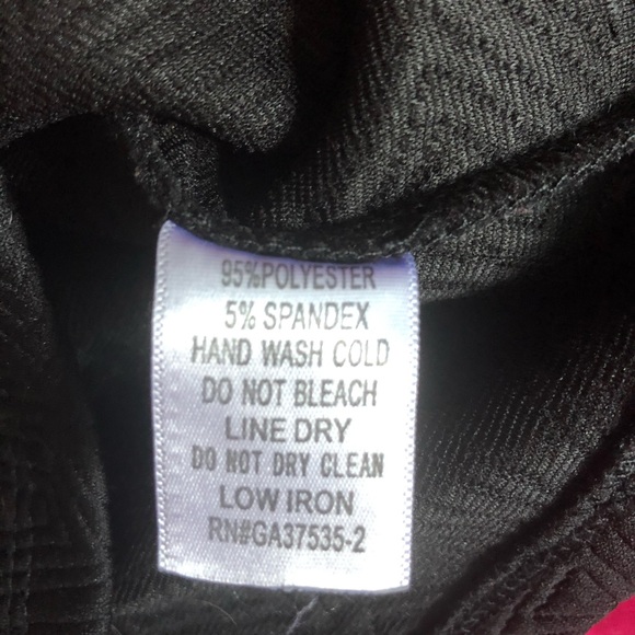 Black Mini Skirt with Zipper in Front - Picture 3 of 3